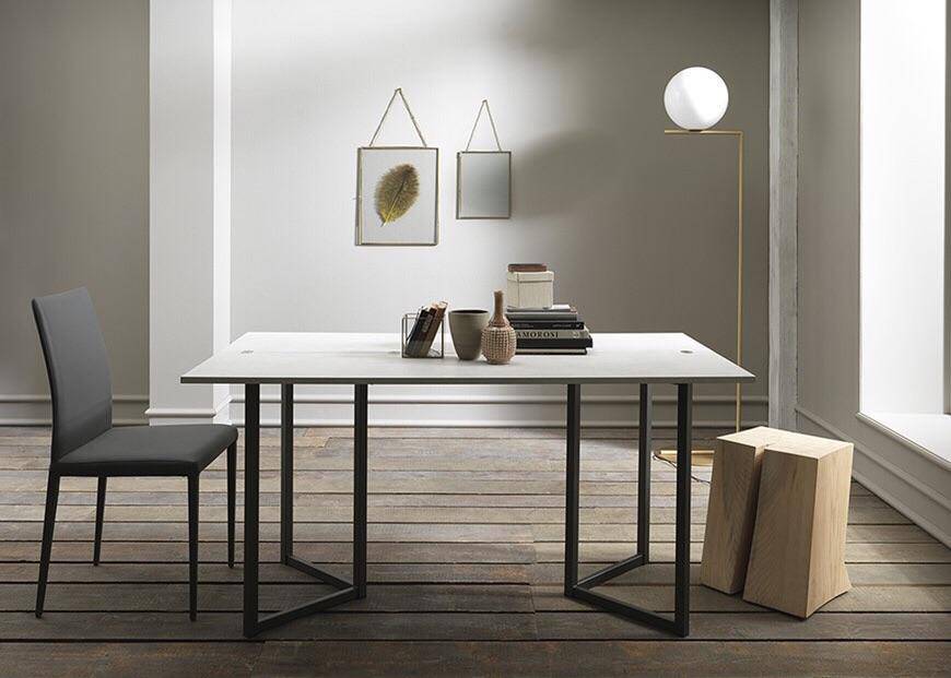 Foxtrot, Console - Bonbon Compact Living